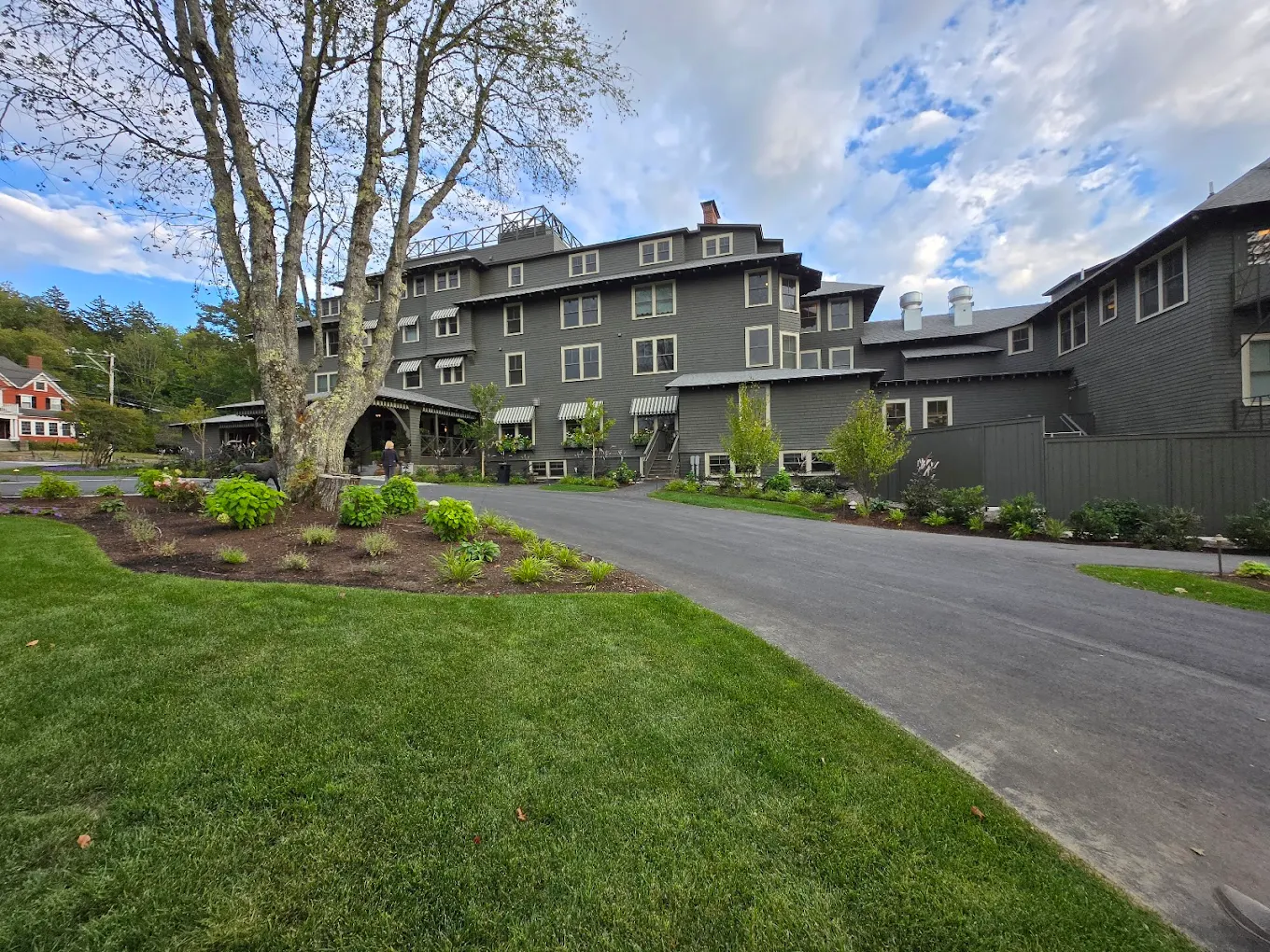 Commercial | Hotel exterior